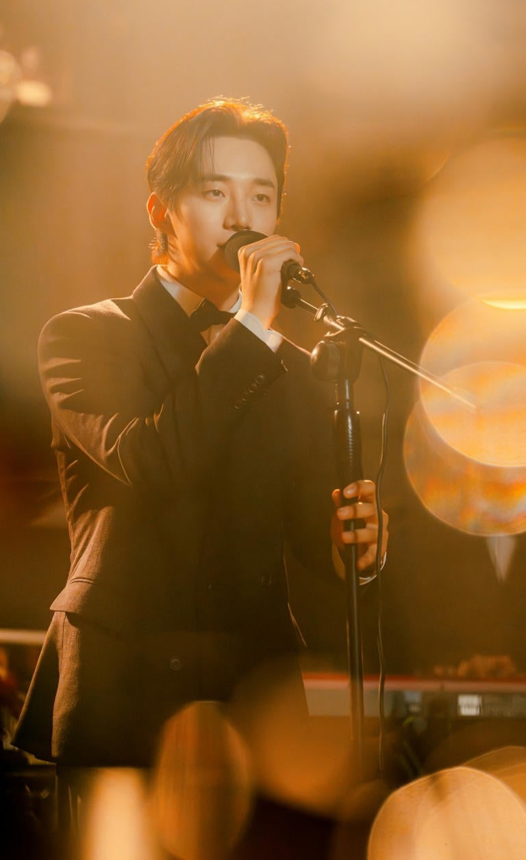 2PM Lee Junho Takes the Mic in Thailand as Typhoon Family Romance Hits a Turning Point