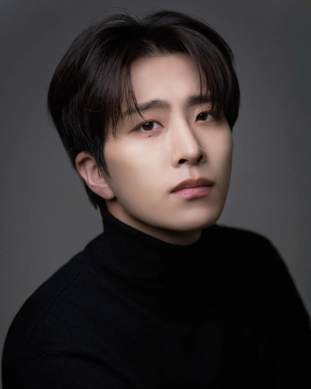 GOT7's Youngjae to Begin Military Service as a Social Service Worker on November 27